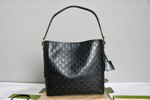 All categories Official website "Brand Women's Bags" Women's Bags 💙 GUCCI 2026 GUCCI new crossbody shoulder bag