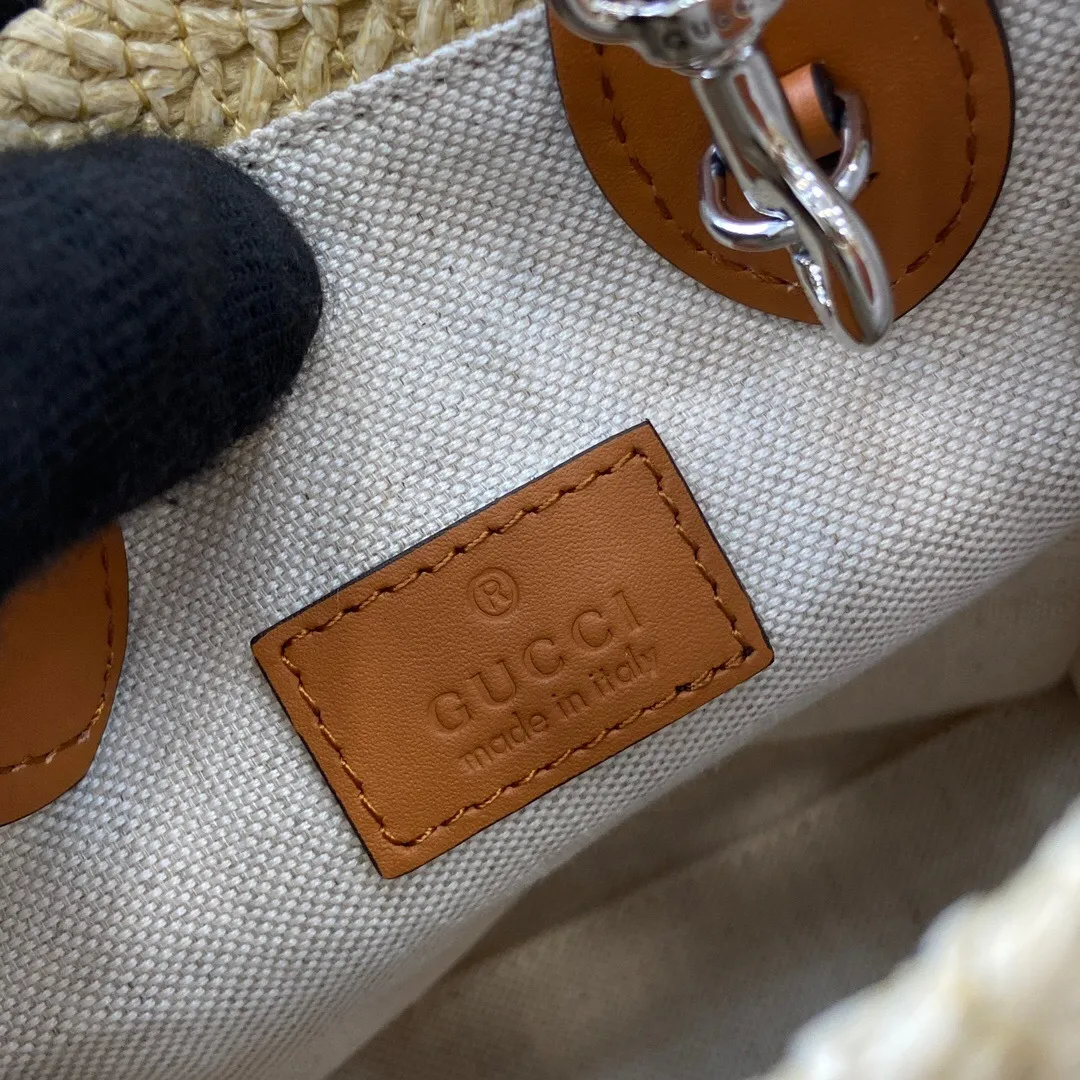 All Categories Official Website "Brand Women's Bags" Women's Bags 💙 GUCCI 2025 New GUCCI Crossbody Bag