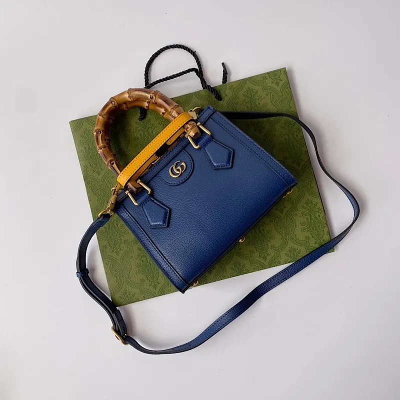 All categories Official website "Brand Women's Bags" Women's Bags 💙 GUCCI 2022 Official New Gucci Mini Tote Bag Wholesale 58002000 High Quality Specifications: 20-16-10CM