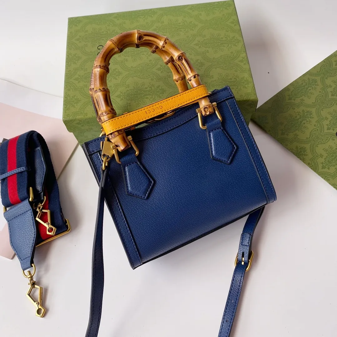 All categories Official website "Brand Women's Bags" Women's Bags 💙 GUCCI 2022 Official New Gucci Mini Tote Bag Wholesale 58002000 High Quality Specifications: 20-16-10CM