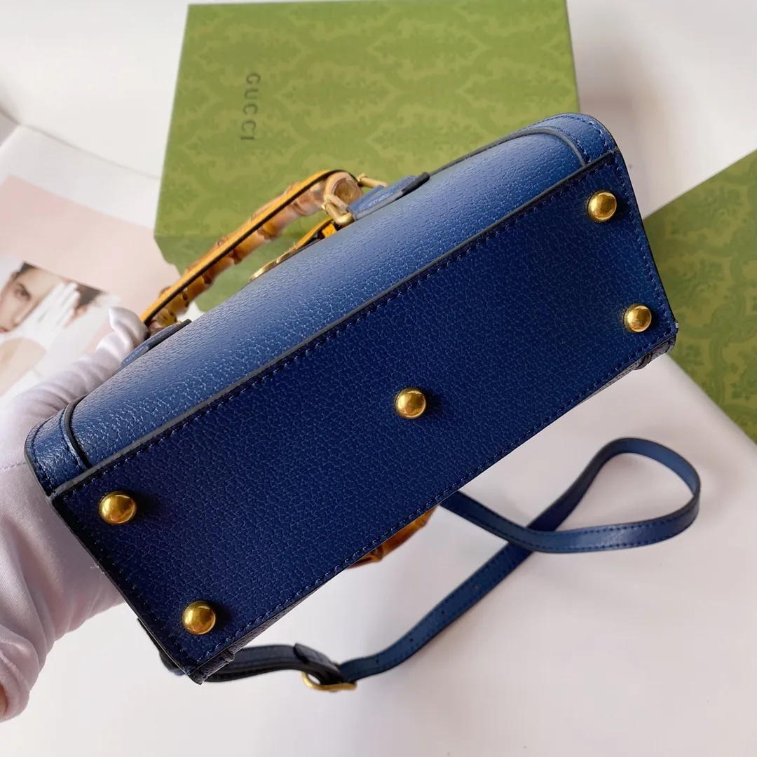 All categories Official website "Brand Women's Bags" Women's Bags 💙 GUCCI 2022 Official New Gucci Mini Tote Bag Wholesale 58002000 High Quality Specifications: 20-16-10CM