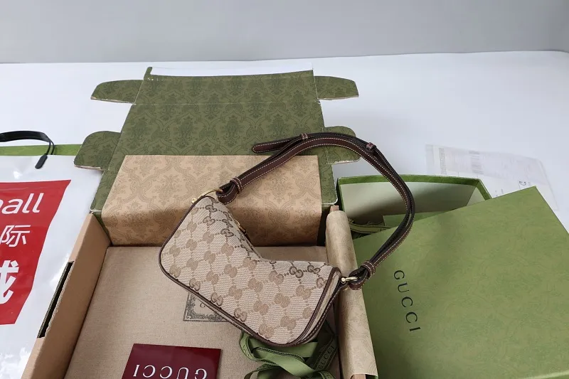 All categories Official website "Brand Women's Bags" Women's Bags 💙 GUCCI 2026 GUCCI new crossbody shoulder bag