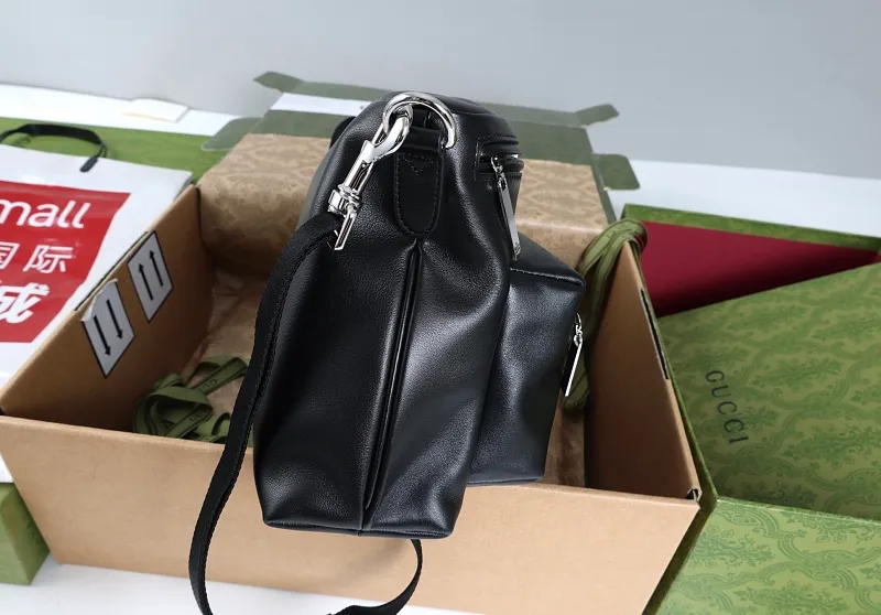 All categories Official website "Brand Women's Bags" Women's Bags 💙 GUCCI 2026 GUCCI new crossbody shoulder bag