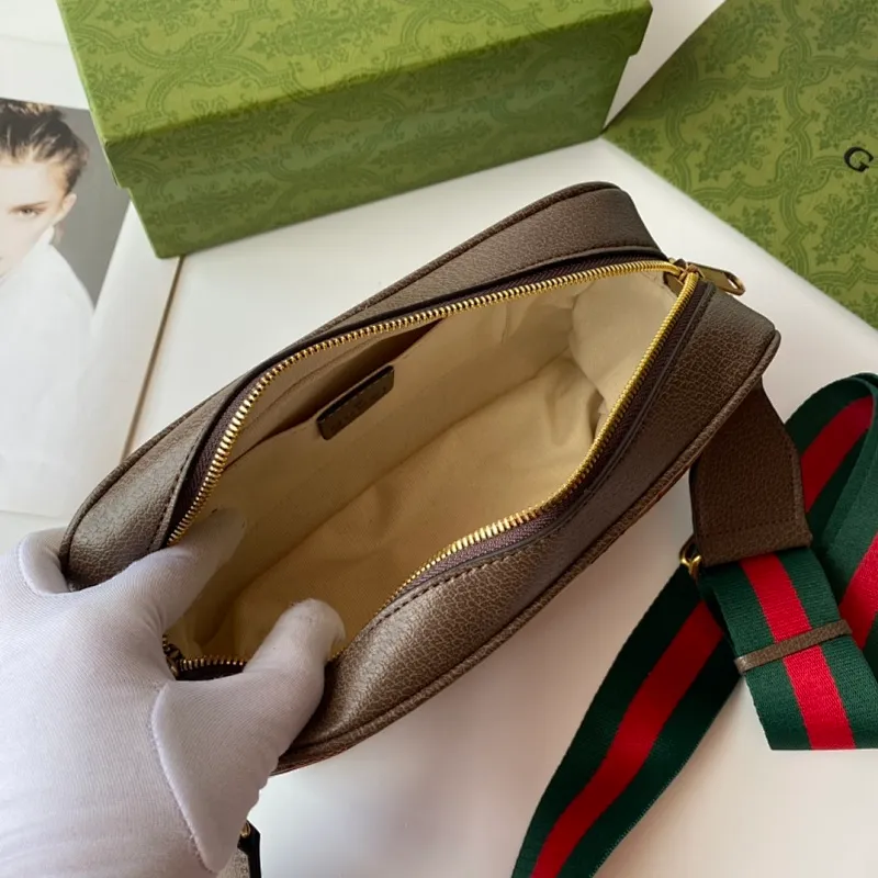 All categories Official website "Brand Women's Bags" Women's Bags 💙 GUCCI 2022 Official New Style Gucci Crossbody Bag Wholesale 58001800 High Quality Specifications: 24-15-7.5CM
