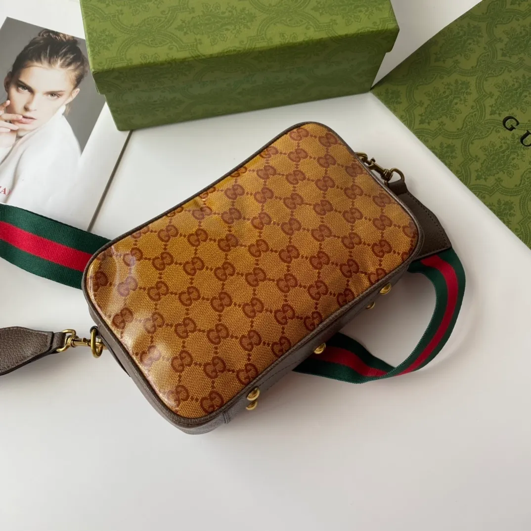 All categories Official website "Brand Women's Bags" Women's Bags 💙 GUCCI 2022 Official New Style Gucci Crossbody Bag Wholesale 58001800 High Quality Specifications: 24-15-7.5CM