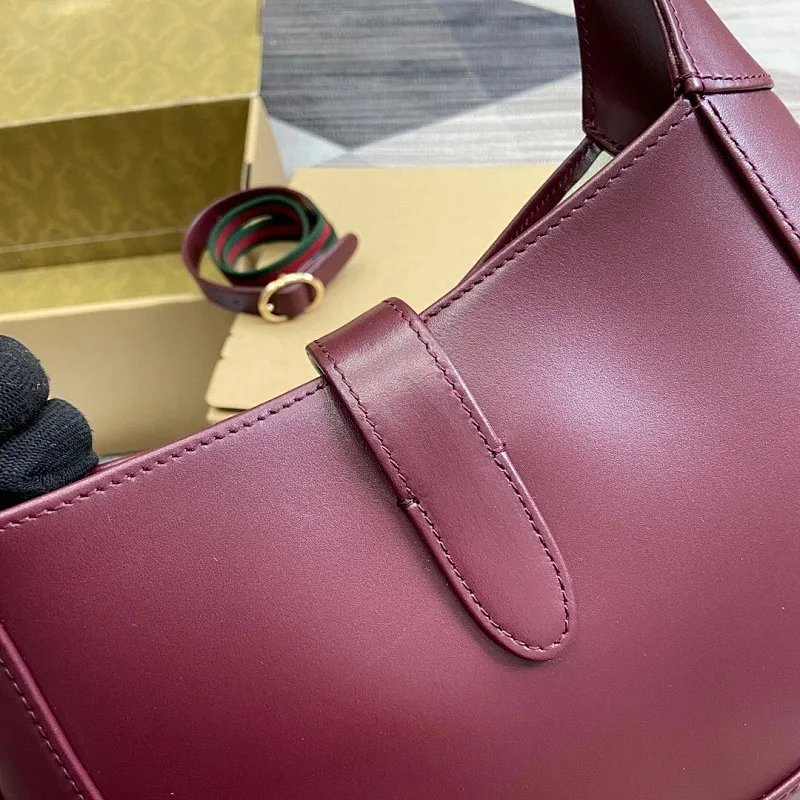 All categories Official website "Brand Women's Bags" Women's Bags 💙 GUCCI 2025 new GUCCI armpit bag