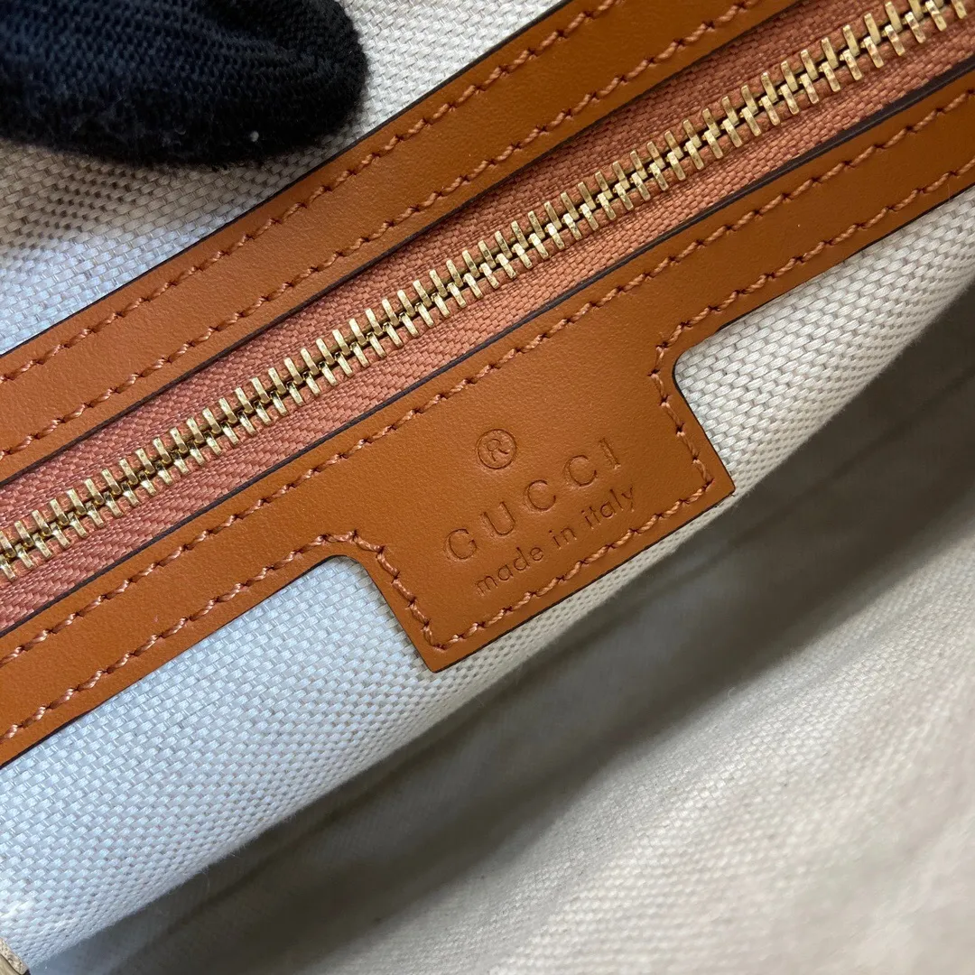 All categories Official website "Brand Women's Bags" Women's Bags 💙 GUCCI 2025 new GUCCI armpit bag