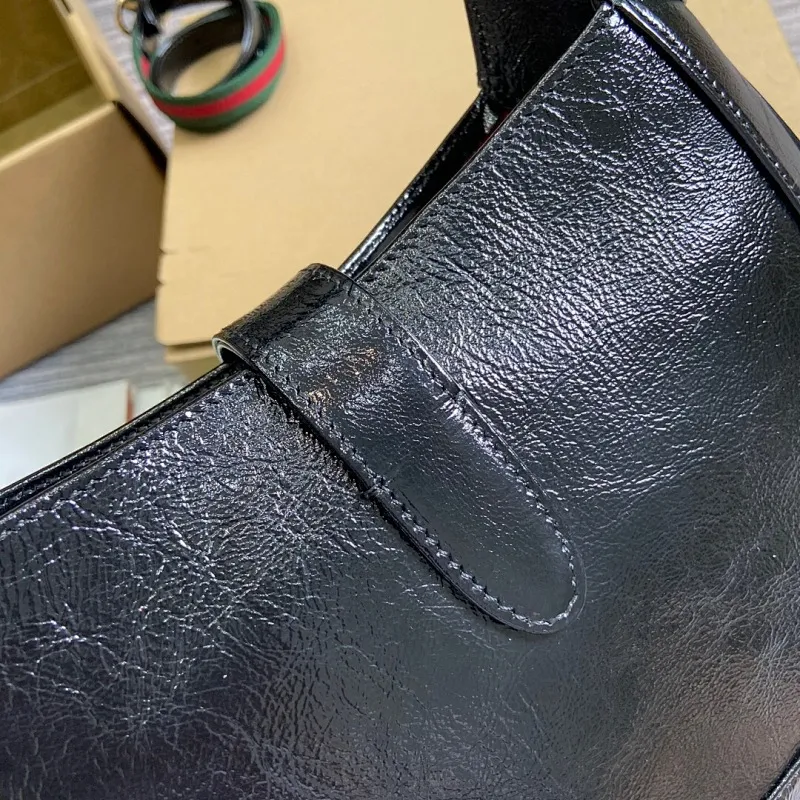All categories Official website "Brand Women's Bags" Women's Bags 💙 GUCCI 2025 new GUCCI armpit bag