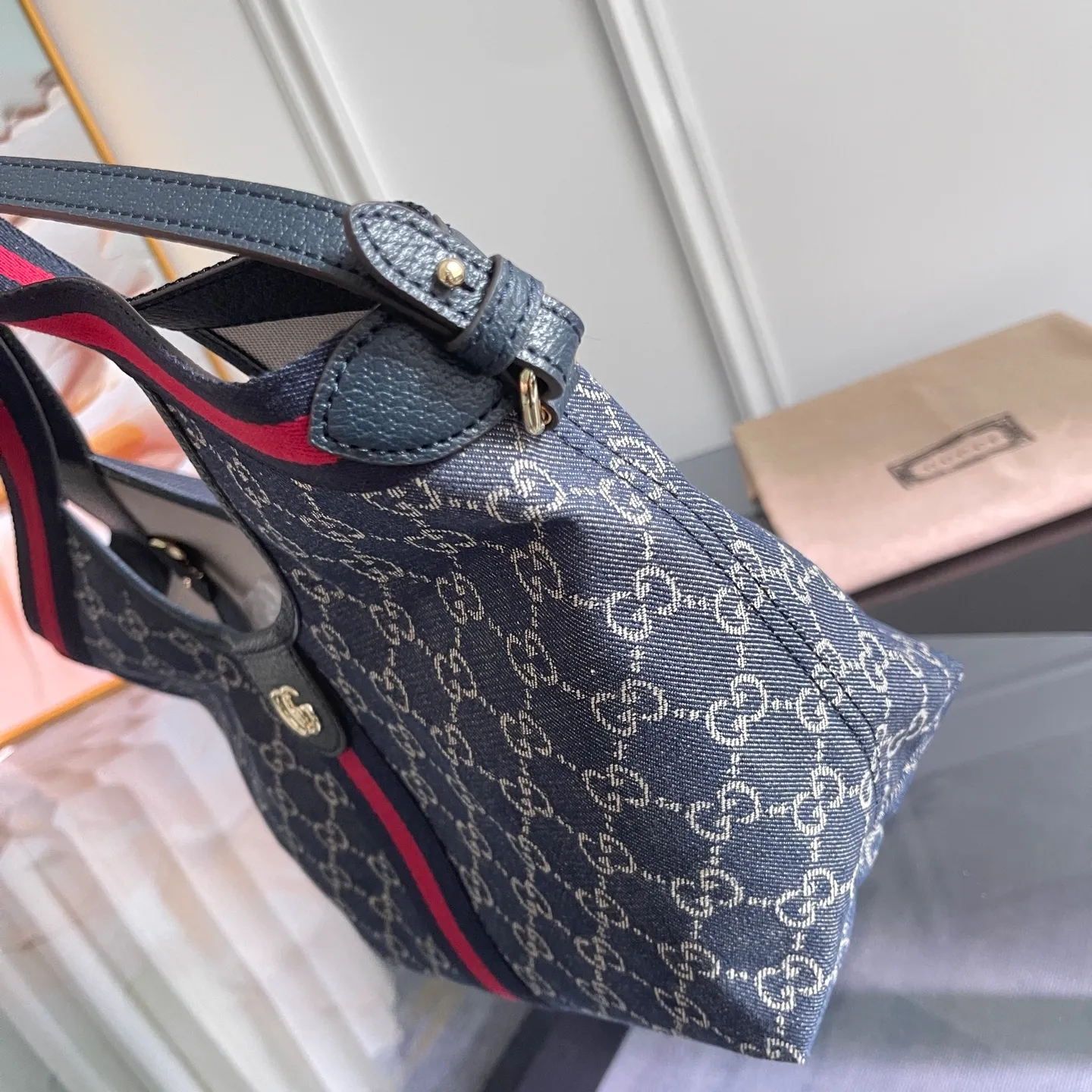 All Categories Official Website "Brand Women's Bags" Women's Bags 💙 GUCCI 2025 New GUCCI Crossbody Bag