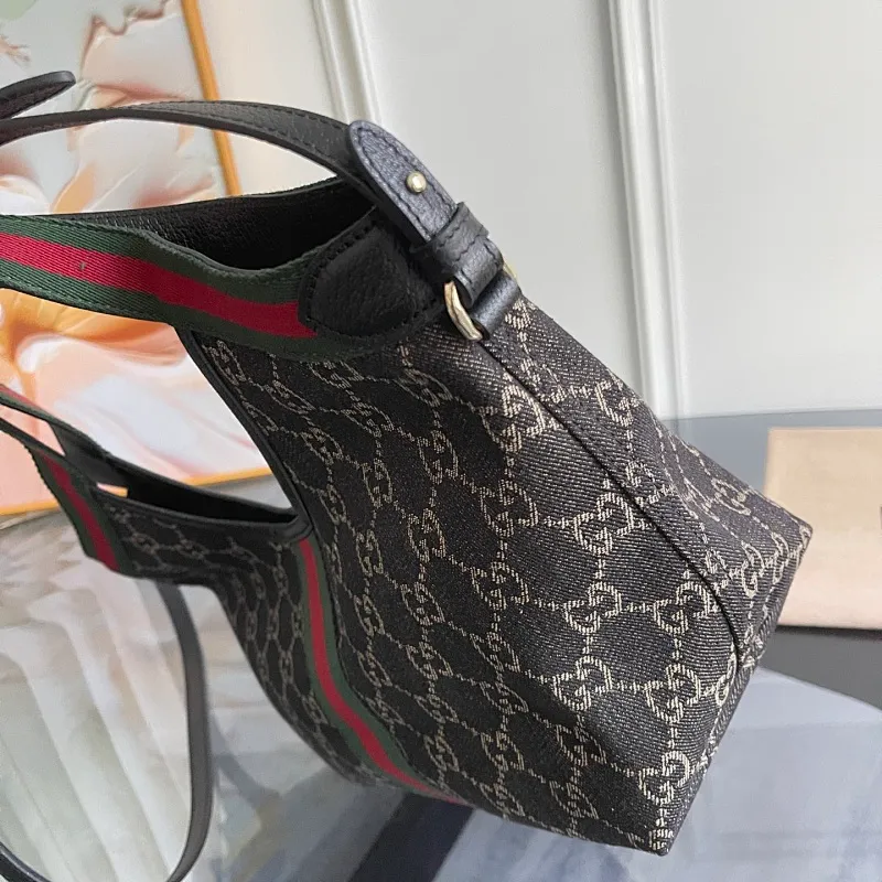 All Categories Official Website "Brand Women's Bags" Women's Bags 💙 GUCCI 2025 New GUCCI Crossbody Bag