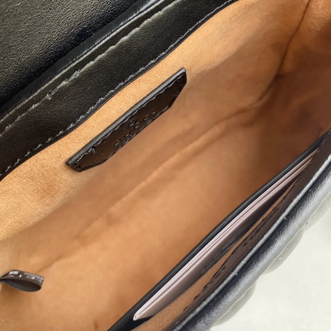 All categories Official website "Brand Women's Bags" Women's Bags 💙 GUCCI 2022 official new Gucci crossbody bag wholesale Original order quality 58002000 Size: 21-15.5-8 Cm