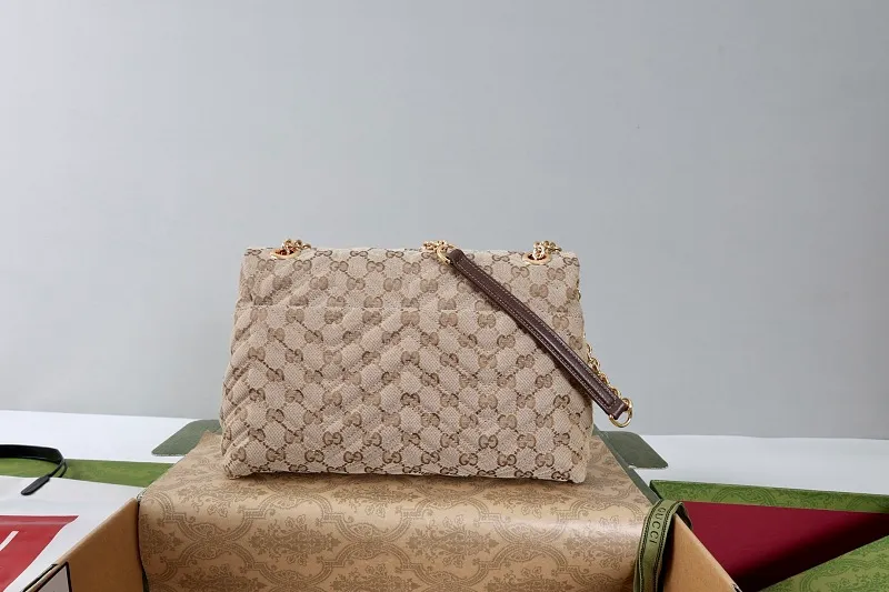 All categories Official website "Brand Women's Bags" Women's Bags 💙 GUCCI 2026 GUCCI new crossbody shoulder bag