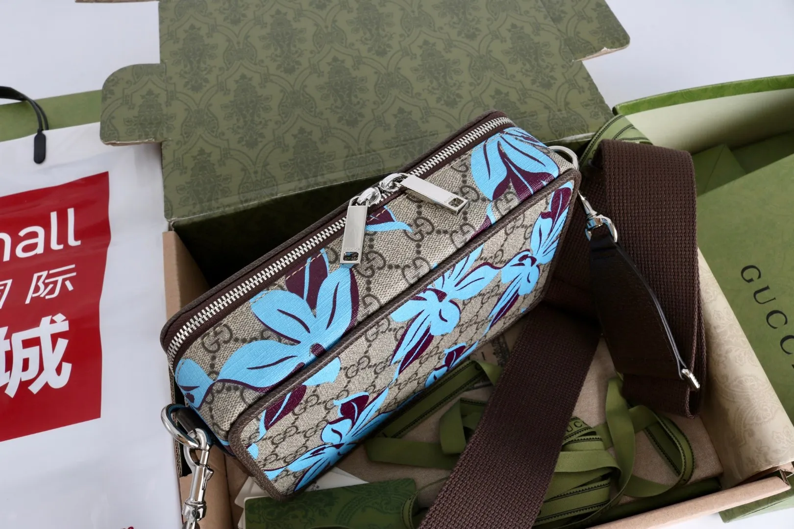All Categories Official Website "Brand Women's Bags" Women's Bags 💙 GUCCI GUCCI 2026 New Classic GG Pattern Crossbody Bag