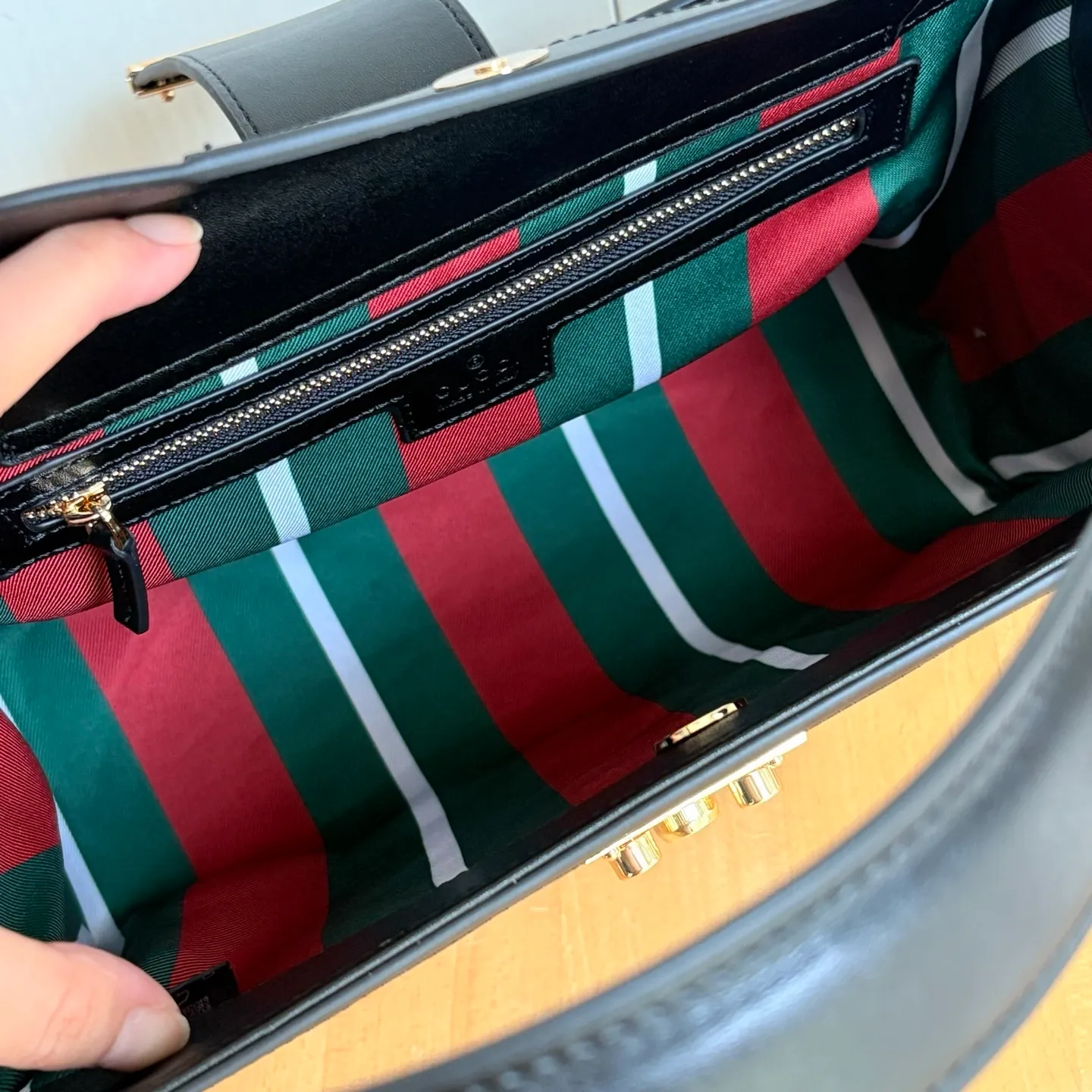 All Categories Official Website "Brand Women's Bags" Women's Bags 💙 GUCCI 2026 New GUCCI Crossbody Bag