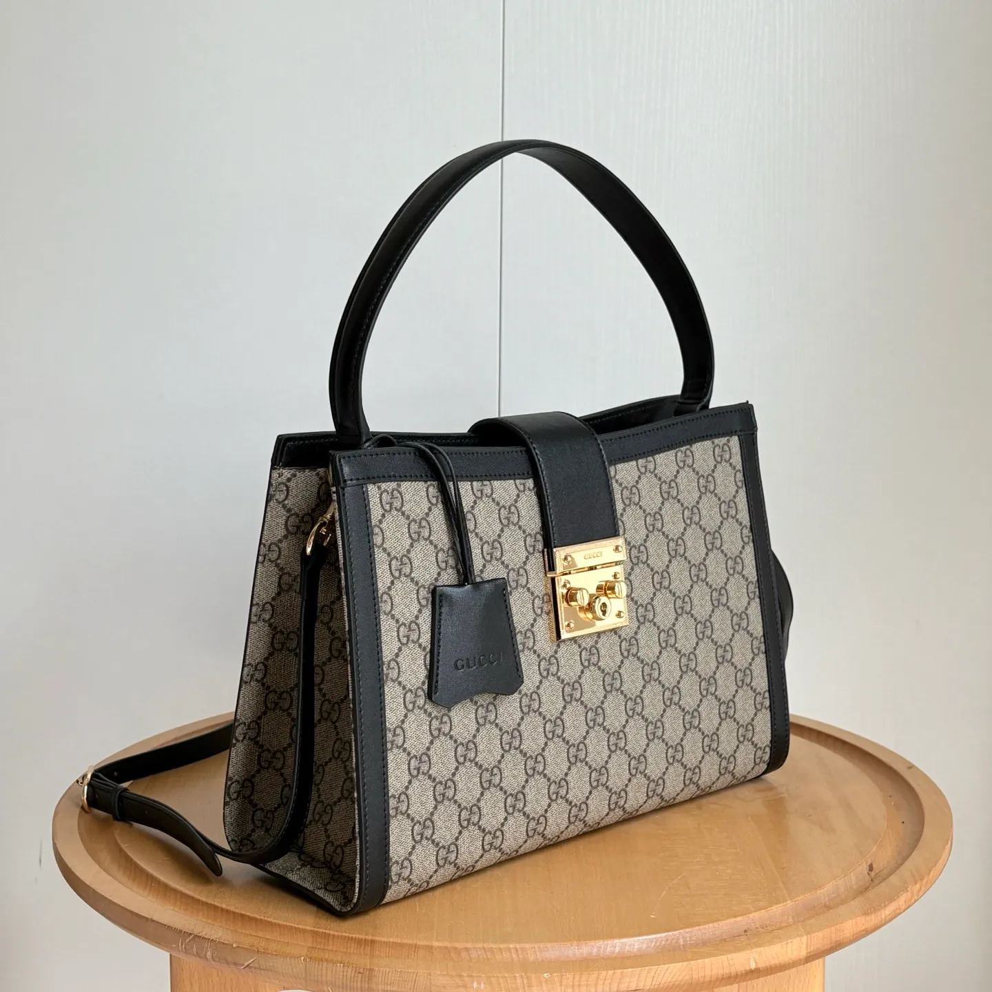 All Categories Official Website "Brand Women's Bags" Women's Bags 💙 GUCCI 2026 New GUCCI Crossbody Bag