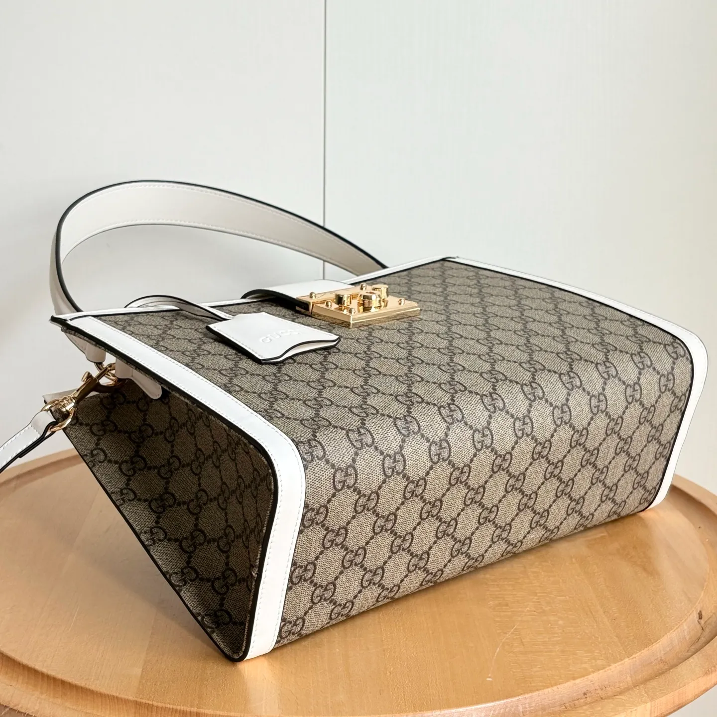 All Categories Official Website "Brand Women's Bags" Women's Bags 💙 GUCCI 2026 New GUCCI Crossbody Bag