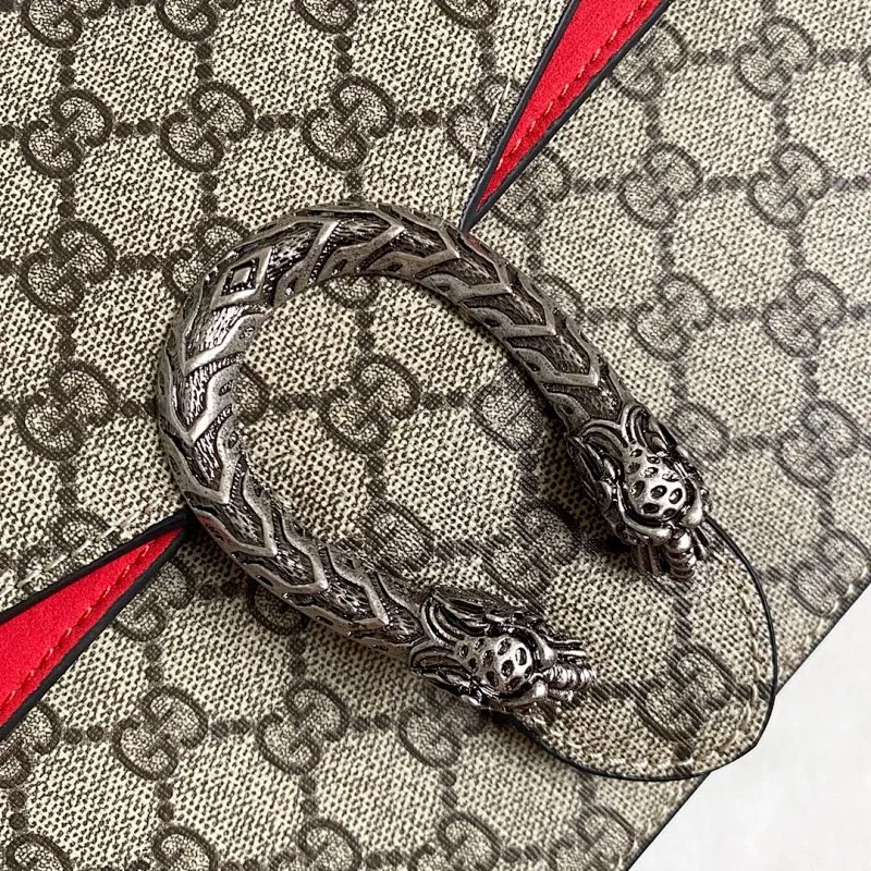 All categories Official website "Brand Women's Bags" Women's Bags 💙 GUCCI 2022 official new Gucci crossbody bag wholesale Original order quality 58002000 Size: 28-18-9Cm