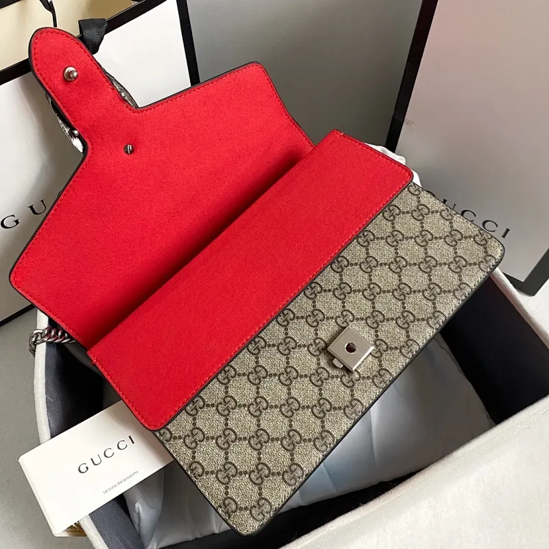 All categories Official website "Brand Women's Bags" Women's Bags 💙 GUCCI 2022 official new Gucci crossbody bag wholesale Original order quality 58002000 Size: 28-18-9Cm