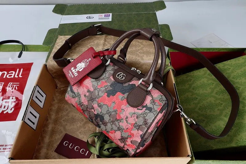 All categories Official website "Brand Women's Bags" Women's Bags 💙 GUCCI 2026 GUCCI new crossbody shoulder bag