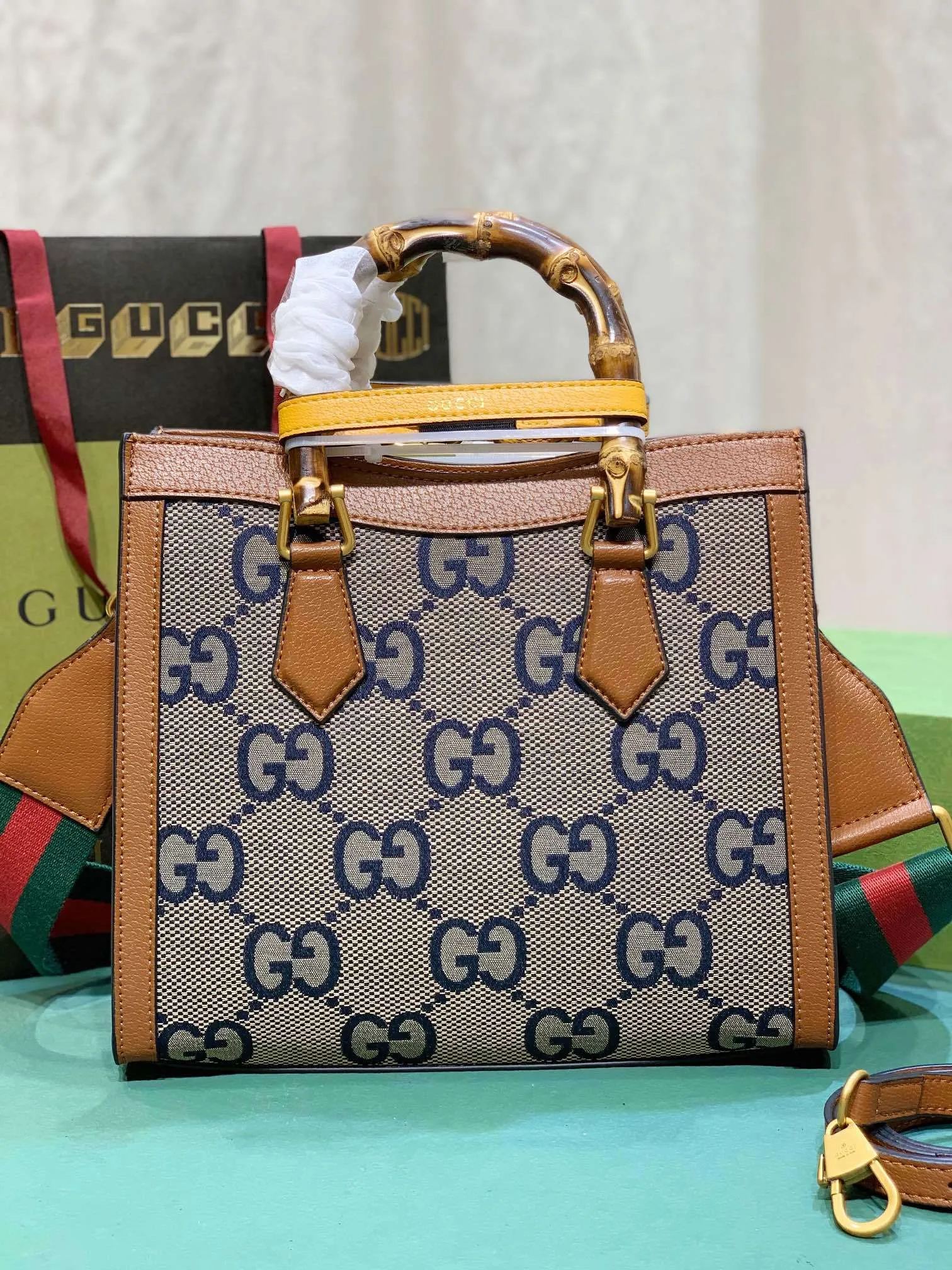 All categories Official website "Brand Women's Bags" Women's Bags 💙 GUCCI 2023 latest GUCCI crossbody bag