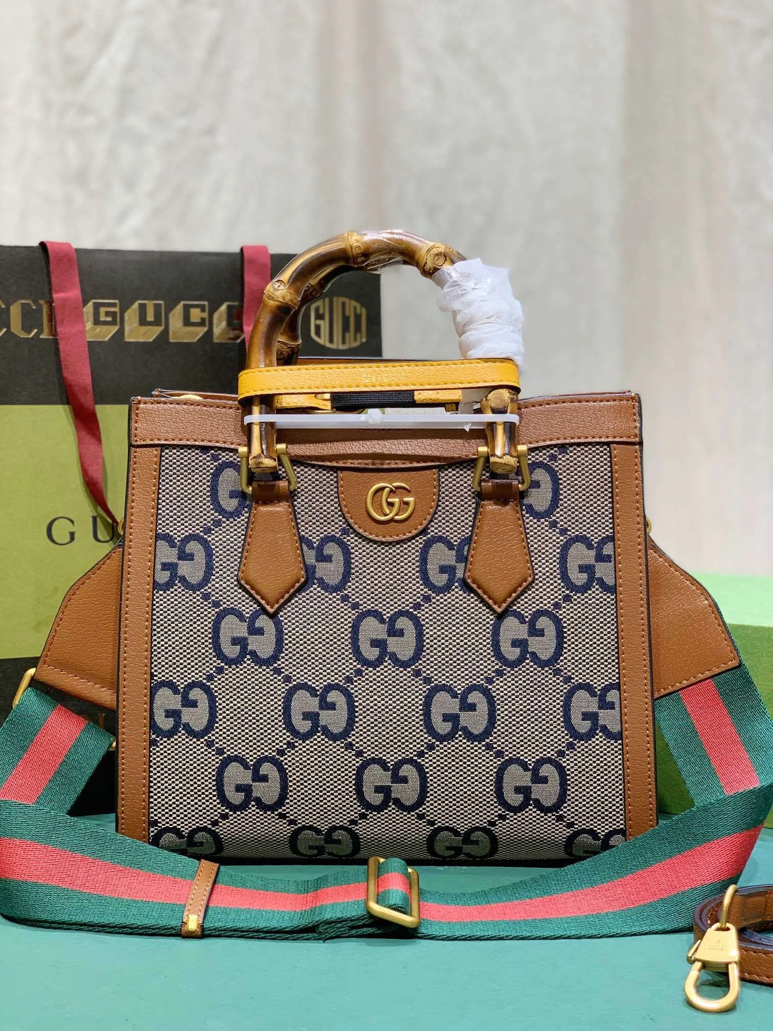All categories Official website "Brand Women's Bags" Women's Bags 💙 GUCCI 2023 latest GUCCI crossbody bag