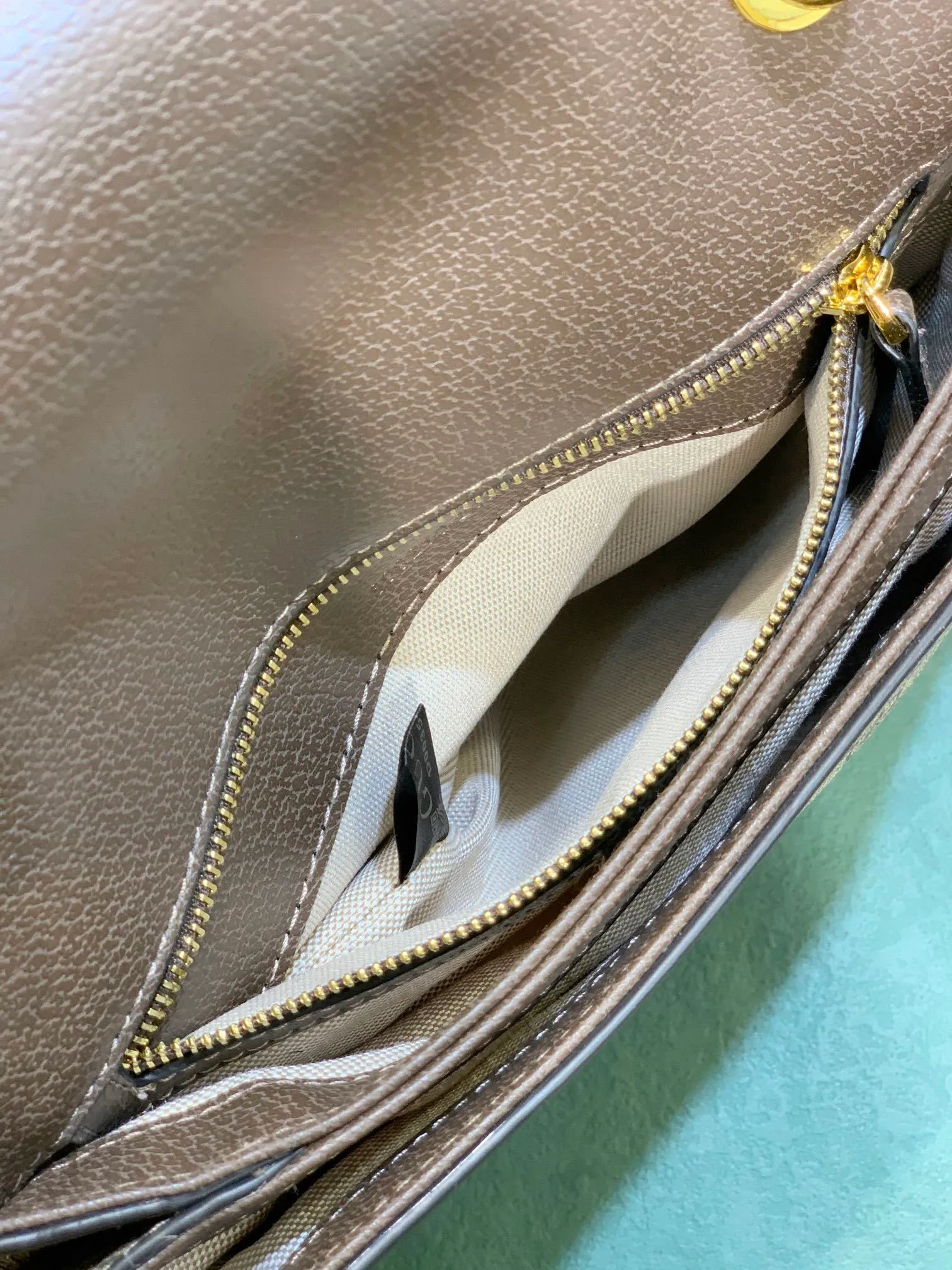 All categories Official website "Brand Women's Bags" Women's Bags 💙 GUCCI 2024 latest GUCCI crossbody bag