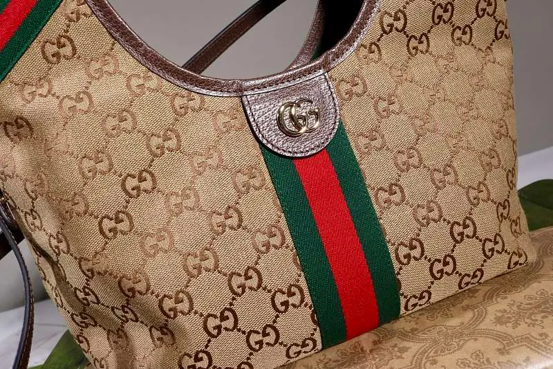 All categories Official website "Brand Women's Bags" Women's Bags 💙 GUCCI 2026 GUCCI new crossbody shoulder bag