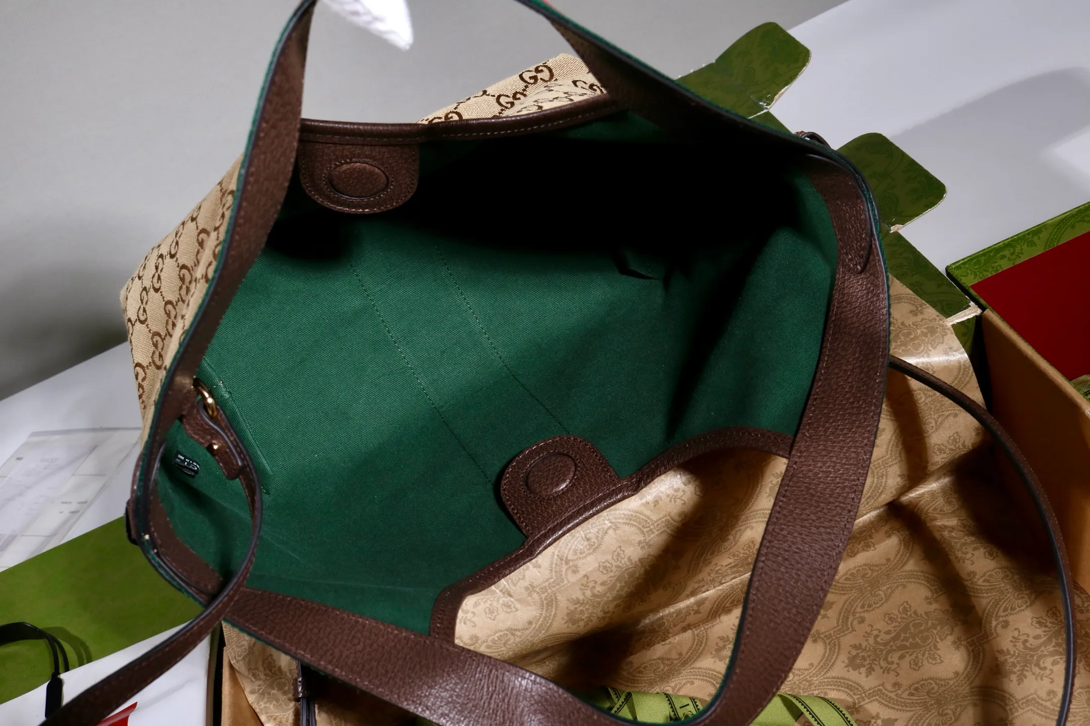 All categories Official website "Brand Women's Bags" Women's Bags 💙 GUCCI 2026 GUCCI new crossbody shoulder bag