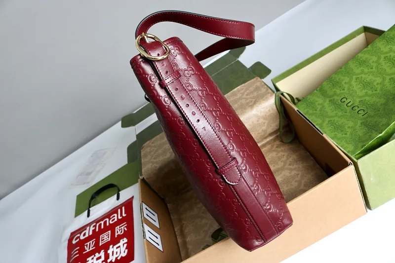 All categories Official website "Brand Women's Bags" Women's Bags 💙 GUCCI 2026 GUCCI new crossbody shoulder bag