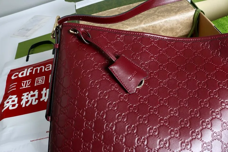 All categories Official website "Brand Women's Bags" Women's Bags 💙 GUCCI 2026 GUCCI new crossbody shoulder bag