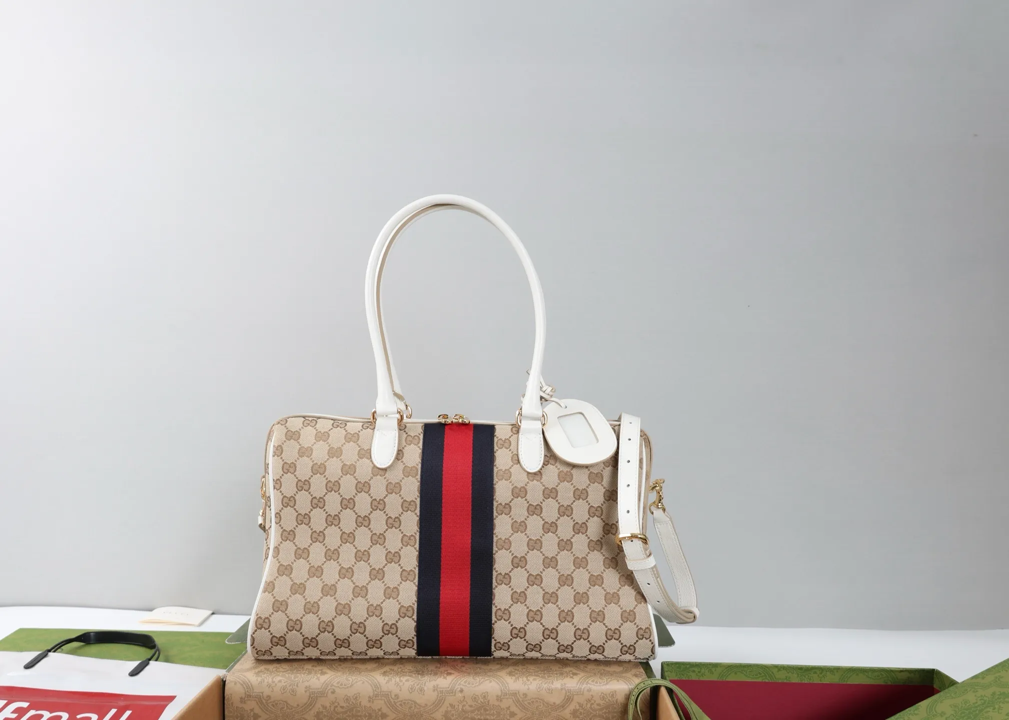All Categories Official Website "Brand Women's Bags" Women's Bags 💙 GUCCI GUCCI 2026 New Classic GG Pattern Crossbody Bag