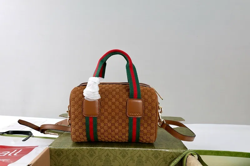 All Categories Official Website "Brand Women's Bags" Women's Bags 💙 GUCCI GUCCI 2026 New Classic GG Pattern Crossbody Bag