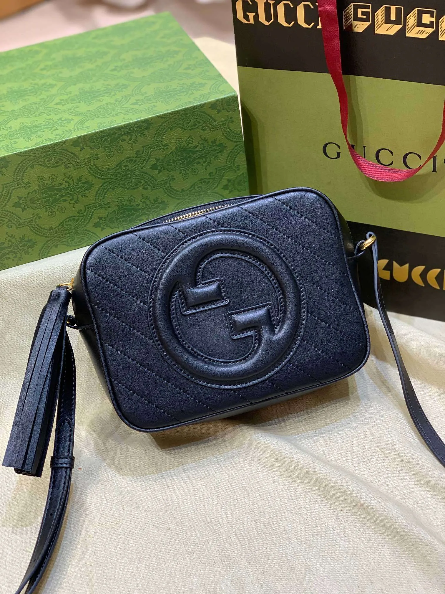 All categories Official website "Brand Women's Bags" Women's Bags 💙 GUCCI 2023 latest GUCCI crossbody bag