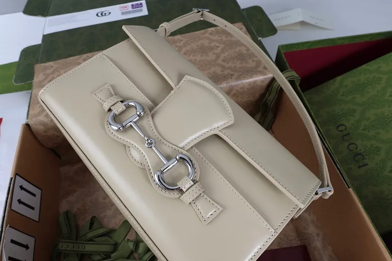 All categories Official website "Brand Women's Bags" Women's Bags 💙 GUCCI 2026 GUCCI new crossbody shoulder bag