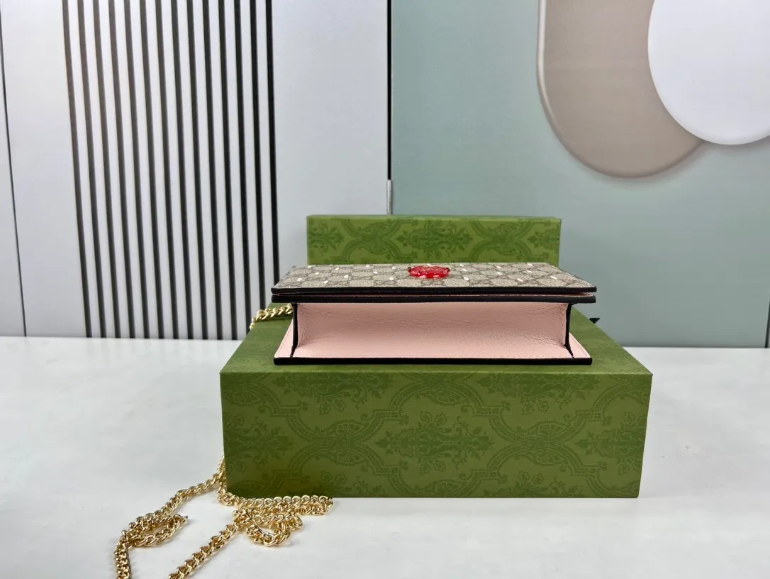 All categories Official website "Brand Women's Bags" Women's Bags 💙 GUCCI 2023 latest GUCCI crossbody bag