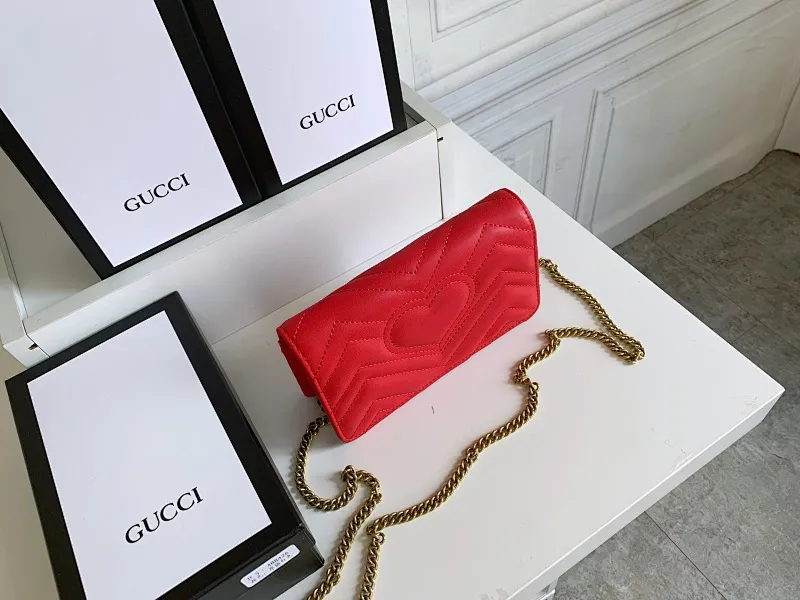 All categories Official website "Brand Women's Bags" Women's Bags 💙 GUCCI replica GUCCI, fine imitation GUCCI bag, GUCCI shoulder bag, 2023 official latest version GUCCI first layer cowhide chain bag, bag factory, original material, size: 18-10.5-4.5CM