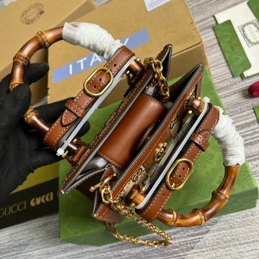 All Categories Official Website "Brand Women's Bags" Women's Bags 💙 GUCCI 2025 New GUCCI Crossbody Bag