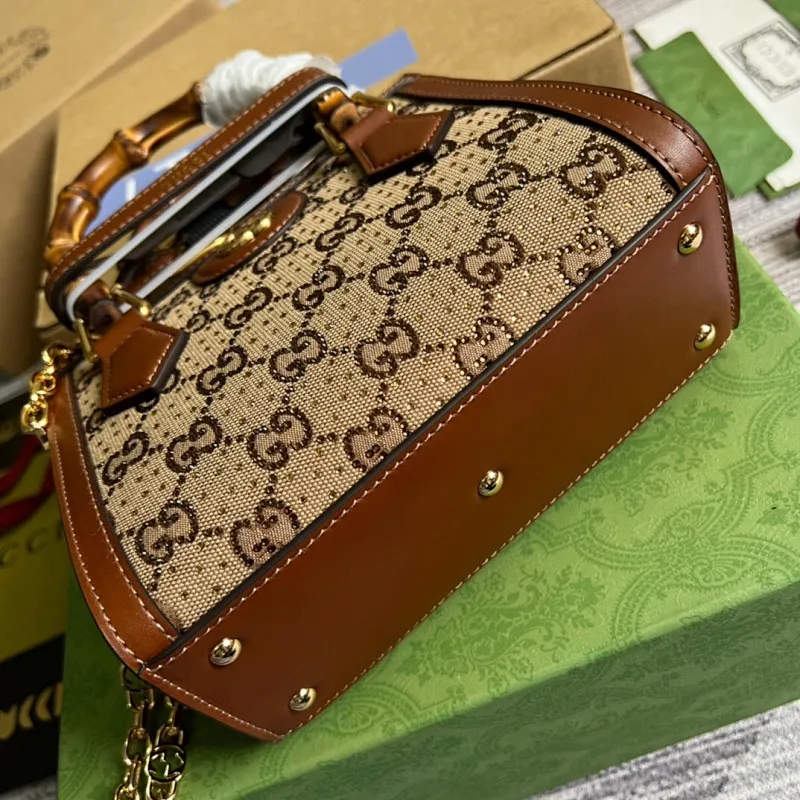 All Categories Official Website "Brand Women's Bags" Women's Bags 💙 GUCCI 2025 New GUCCI Crossbody Bag