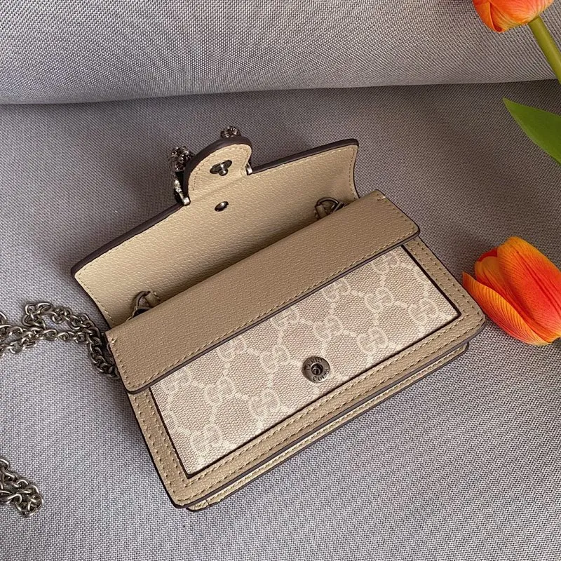 All Categories Official Website "Brand Women's Bags" Women's Bags 💙 GUCCI 2022 Official New Style Gucci Crossbody Bag Wholesale 58001600 High Quality Specifications: 18-12-4.5CM