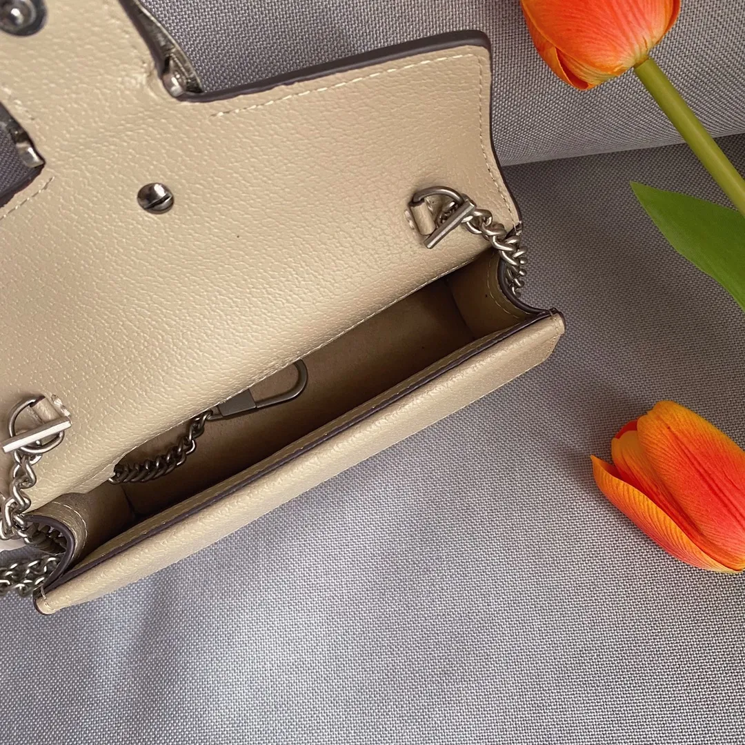 All Categories Official Website "Brand Women's Bags" Women's Bags 💙 GUCCI 2022 Official New Style Gucci Crossbody Bag Wholesale 58001600 High Quality Specifications: 18-12-4.5CM