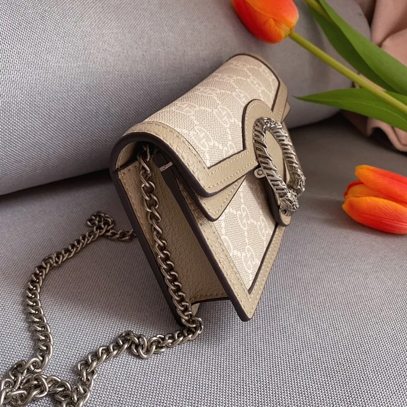 All Categories Official Website "Brand Women's Bags" Women's Bags 💙 GUCCI 2022 Official New Style Gucci Crossbody Bag Wholesale 58001600 High Quality Specifications: 18-12-4.5CM