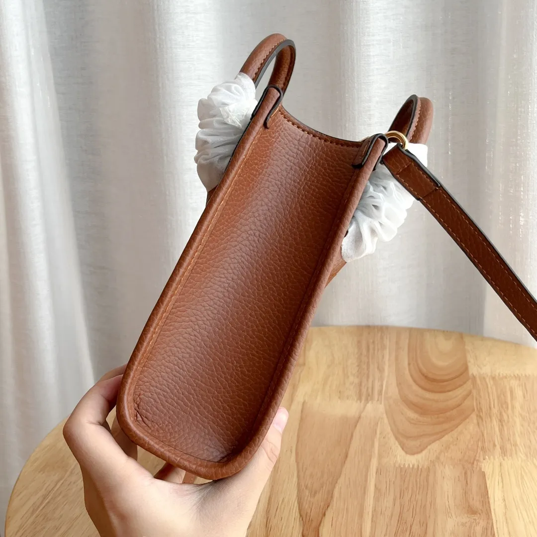 All Categories Official Website "Brand Women's Bags" Women's Bags 💙 GUCCI 2025 New GUCCI Crossbody Bag