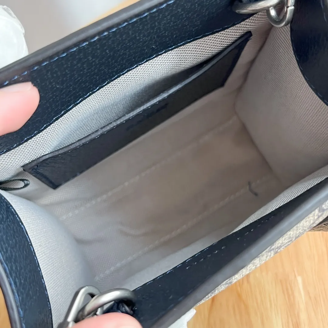All Categories Official Website "Brand Women's Bags" Women's Bags 💙 GUCCI 2026 New GUCCI Crossbody Bag