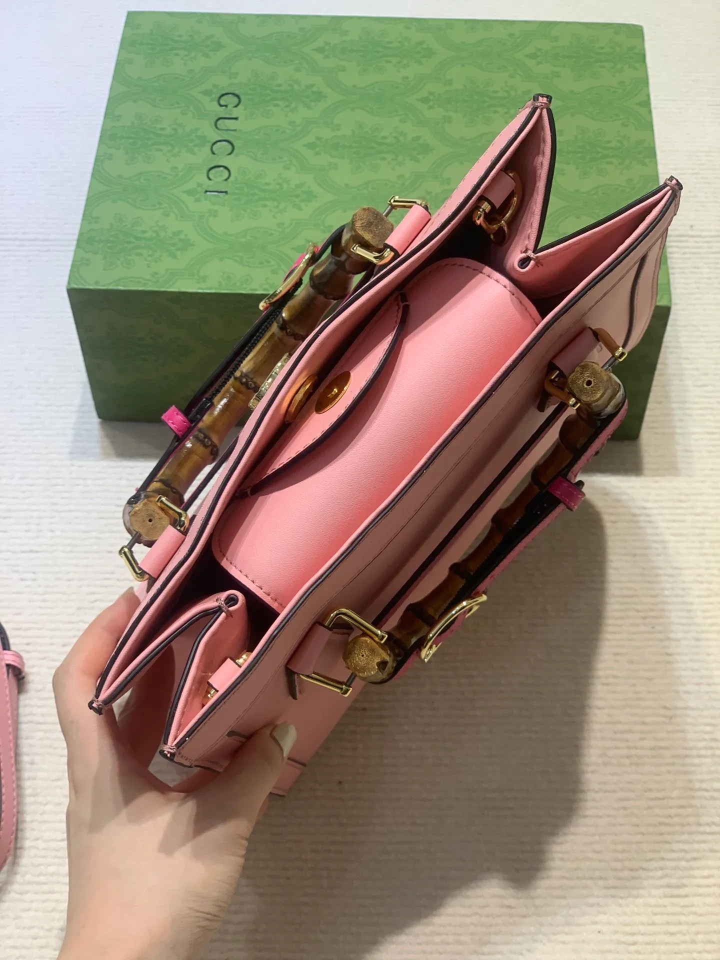 All categories Official website "Brand Women's Bags" Women's Bags 💙 GUCCI 2023 latest GUCCI crossbody bag