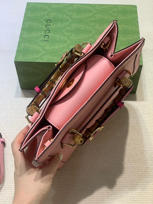 All categories Official website "Brand Women's Bags" Women's Bags 💙 GUCCI 2023 latest GUCCI crossbody bag