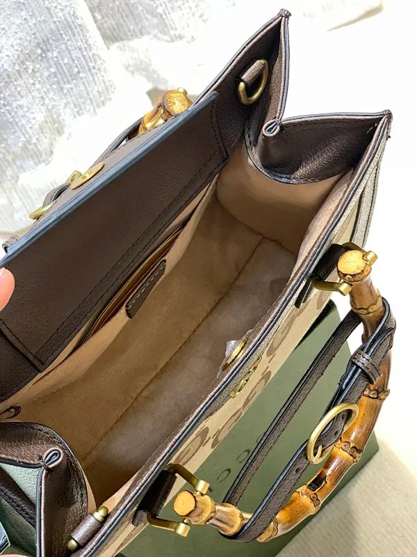 All categories Official website "Brand Women's Bags" Women's Bags 💙 GUCCI 2023 latest GUCCI crossbody bag