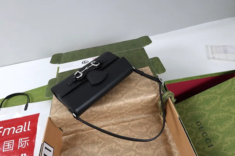 All categories Official website "Brand Women's Bags" Women's Bags 💙 GUCCI 2026 GUCCI new crossbody shoulder bag