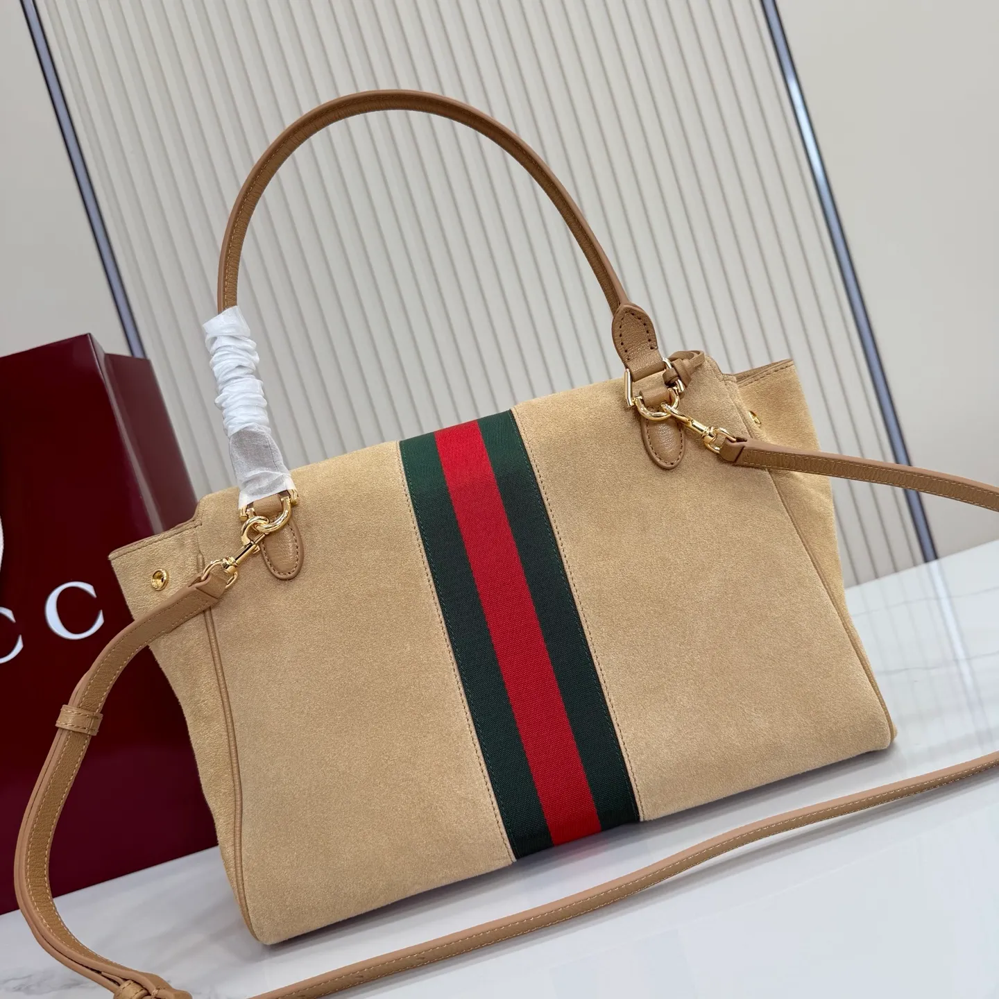 All categories Official website "Brand Women's Bags" Women's Bags 💙 GUCCI 2026 new GUCCI hand-held crossbody bag