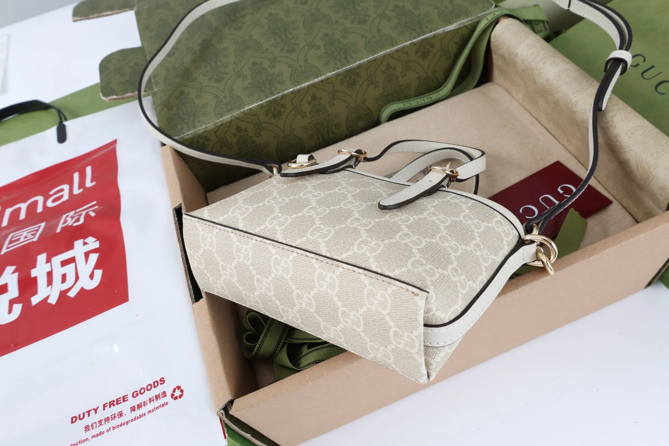 All Categories Official Website "Brand Women's Bags" Women's Bags 💙 GUCCI GUCCI 2026 New Classic GG Pattern Crossbody Bag