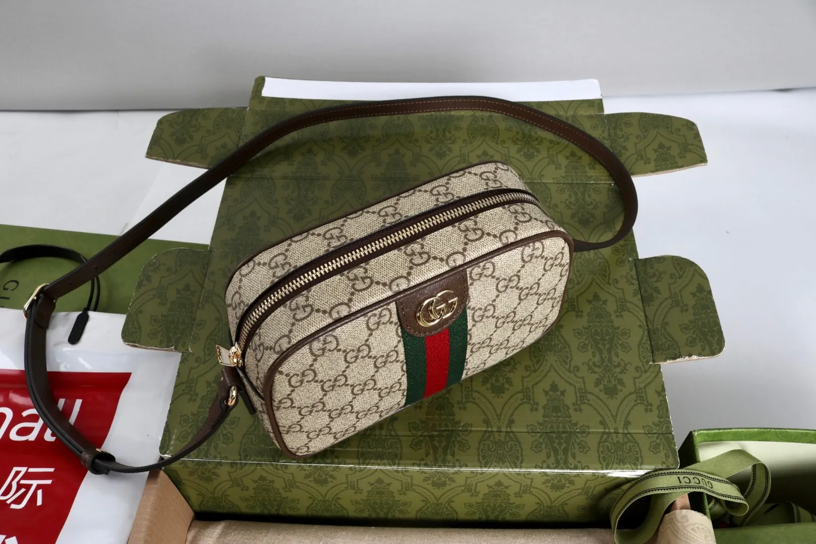 All categories Official website "Brand Women's Bags" Women's Bags 💙 GUCCI 2026 GUCCI new crossbody shoulder bag